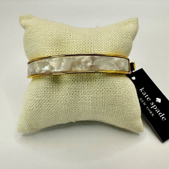 Kate Spade New York 'Hole Punch Spade Hinge Bangle' Pearl Bracelet - Picture 11 of 14